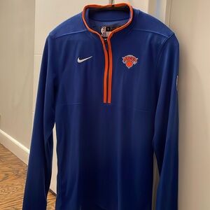 New York Knicks Nike Dri Fit Quarter Zip Men’s Small